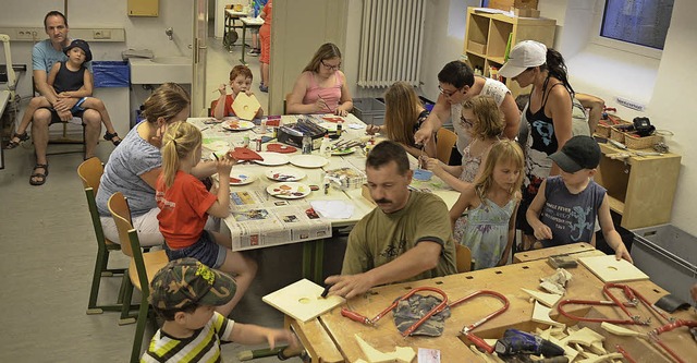 Besonders groer Andrang beim Schulfes...hule Broggingen herrschte im Werkraum.  | Foto: Jrg Schimanski