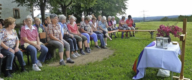 Ein kumenischer Gottesdienst war Teil...Walking-Wallfahrt auf den Hohen Flum.   | Foto: zvg