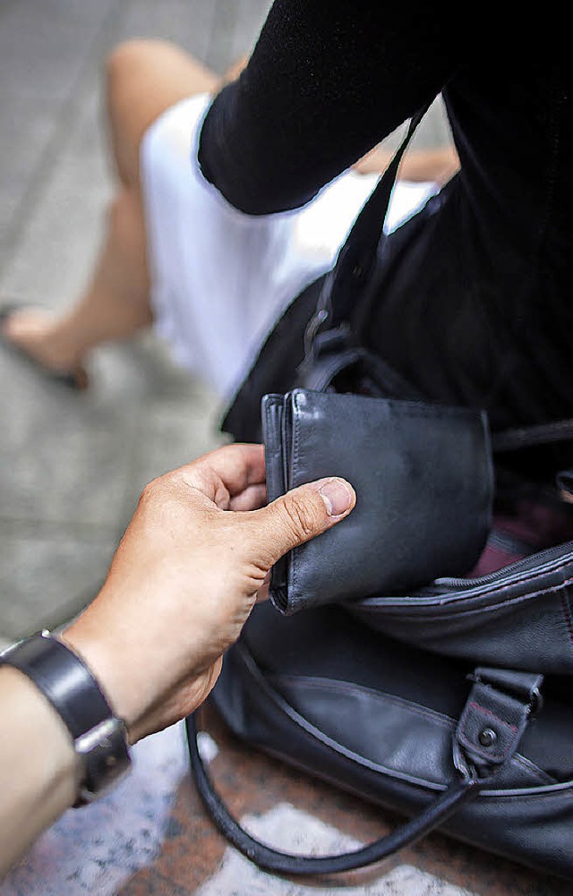 Vorsicht, Taschendieb   | Foto: dpa