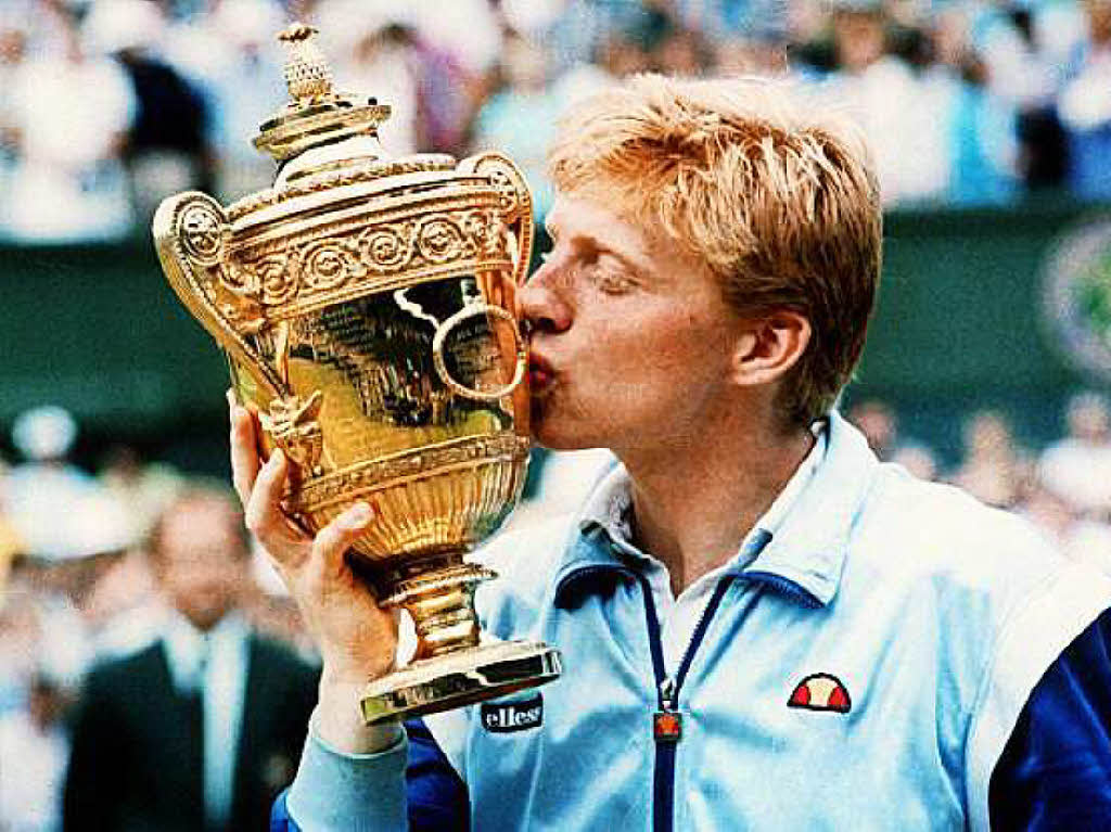 1986: Boris Becker gewinnt zum zweiten Mal in Folge das Herren-Einzel-Finale in Wimbledon.
