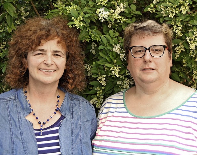 Sie helfen den Angehrigen: Gisela Erhardt (links) und Brigitte Wrner   | Foto: pr