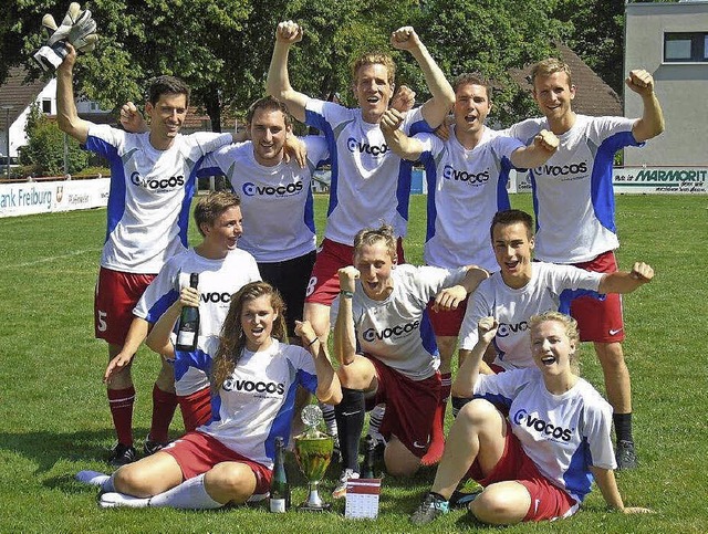 Sie hatten Grund zum Jubeln: Die Spiel...teams Oberdorf holten sich den Pokal.   | Foto: Franz Hilger