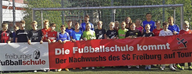 Die Freiburger Fuballschule gastierte bei den D-Junioren des SV Todtnau.   | Foto: Privat