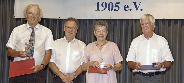 Bruno Zimmermann (von links:)  wurde e... auch  Heidi Kern und Herwig Bnisch.   | Foto: Andrea Steinhart