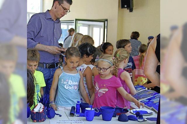 Ob Mosaike oder Musik: Alles blau an der Tschamber-Schule