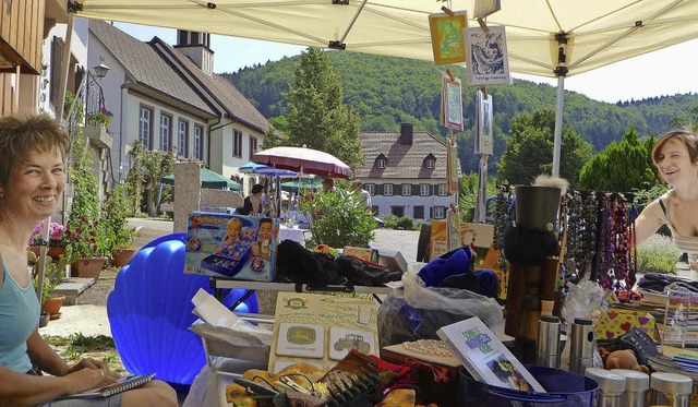 Rund um den Dorfplatz in Ried gab es a...nde Ntzliches, Schnes und Kurioses.   | Foto: sonja eiche