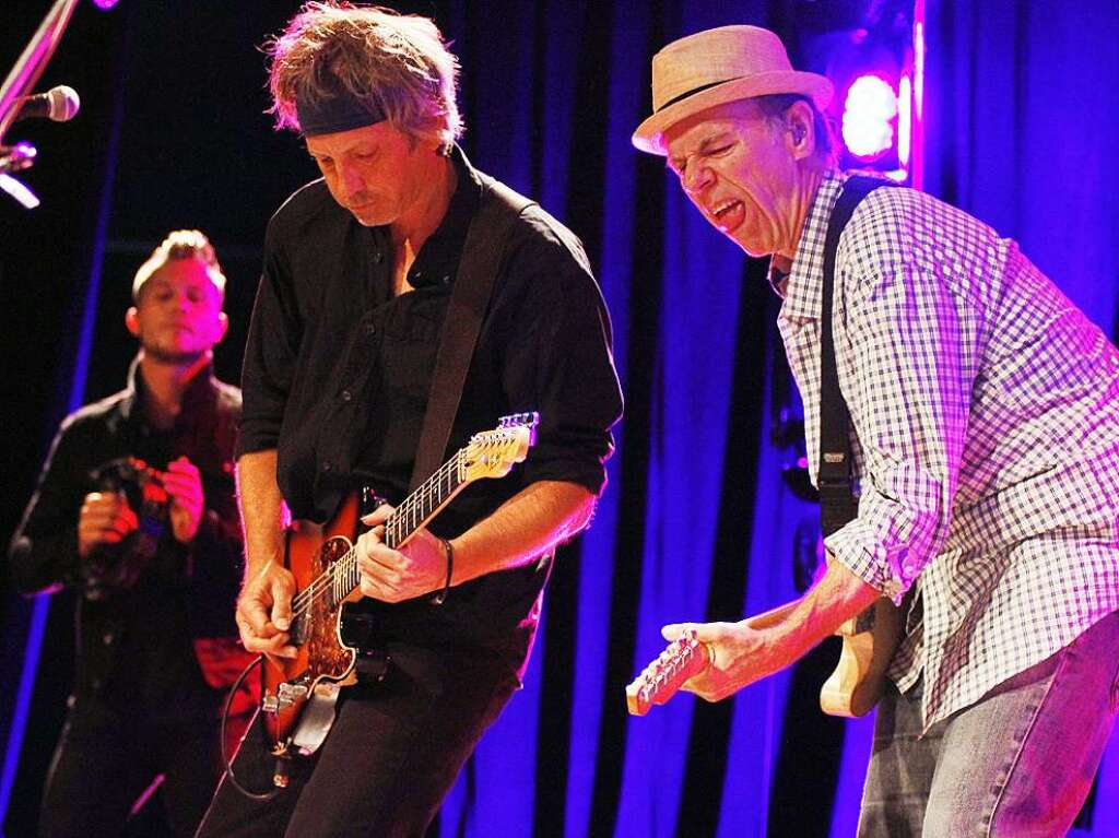 John Hiatt & The Combo im Zirkuszelt