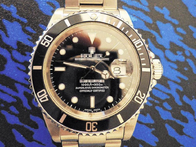 Eine der Rolex-Uhren, die laut Schweiz...hnenden Deutschen geschmuggelt wurden.  | Foto: Eidgenssische Zollverwaltung