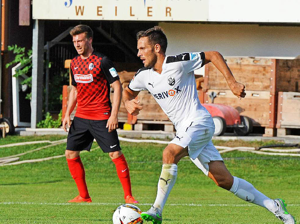 Testspiel des SC Freiburg gegen Sandhausen im Trainingslager.