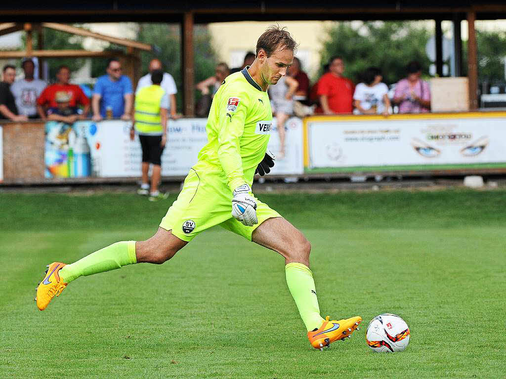 Testspiel des SC Freiburg gegen Sandhausen im Trainingslager.