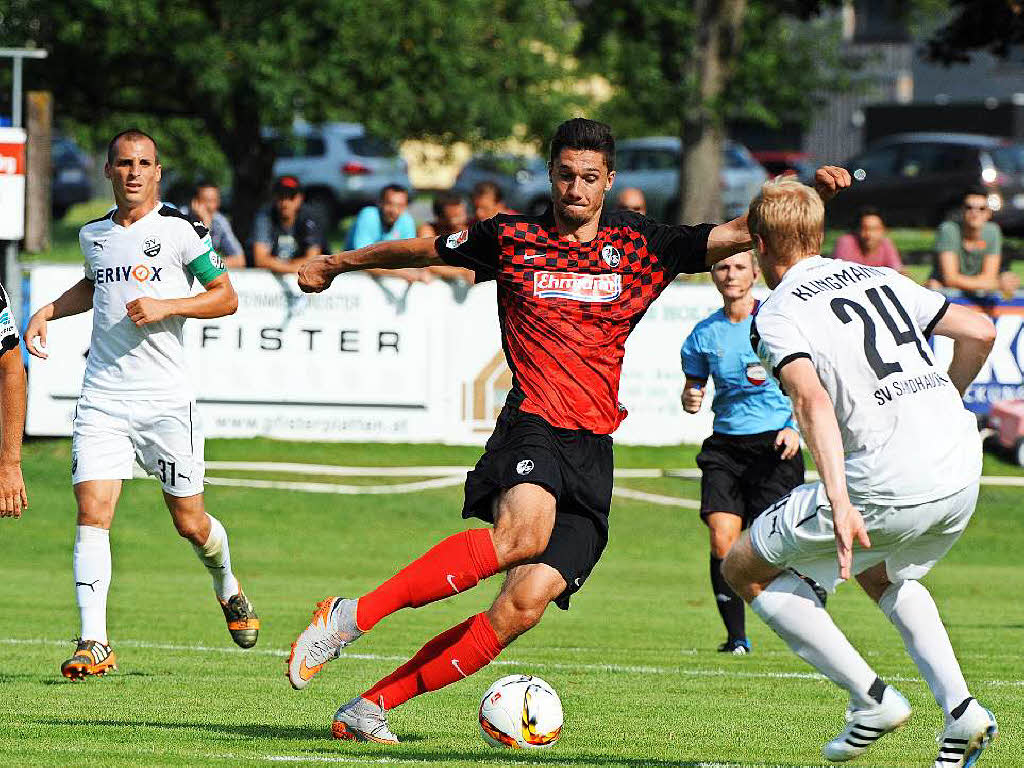 Testspiel des SC Freiburg gegen Sandhausen im Trainingslager.