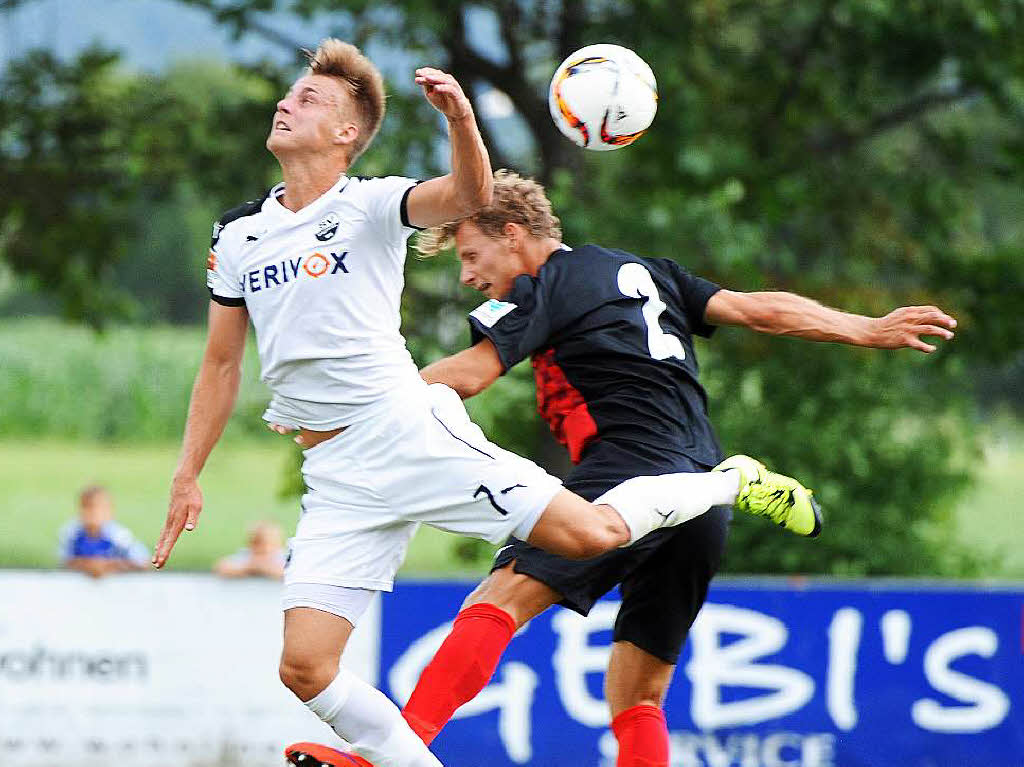 Testspiel des SC Freiburg gegen Sandhausen im Trainingslager.