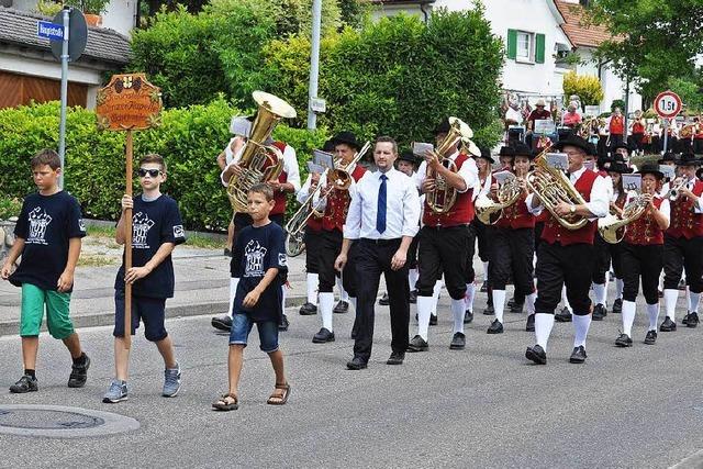 Festumzug in Wasenweiler