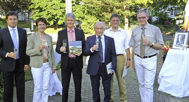Stieen an auf das 50-jhrige Bestehen...,  Horst Becker und  Johannes Frische   | Foto: M Burkert