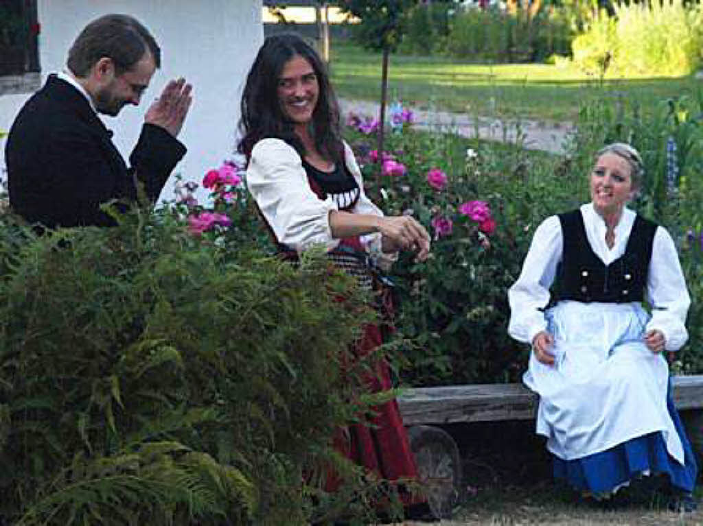 Am Samstag gab die Freilichtbhne Klausenhof zum ersten Mal in dieser Saison Gerhard Jungs „Dichter und Heidewiib“ vor nahezu vollbesetzter Tribne