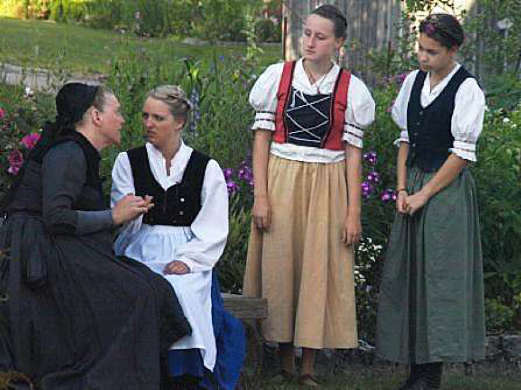 Am Samstag gab die Freilichtbhne Klausenhof zum ersten Mal in dieser Saison Gerhard Jungs „Dichter und Heidewiib“ vor nahezu vollbesetzter Tribne