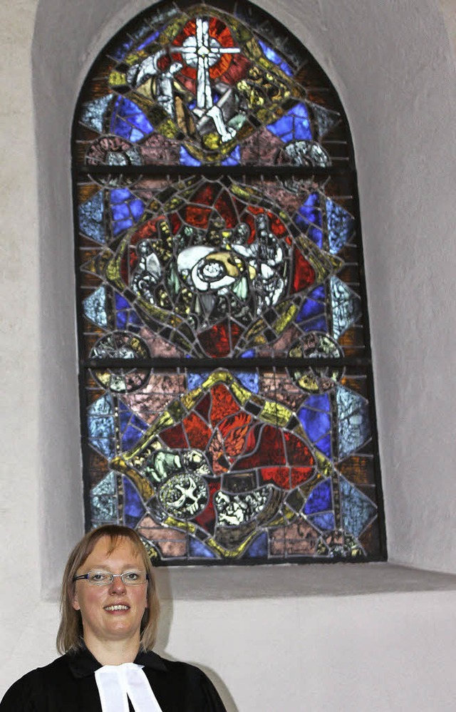 Bertina Mller machte die vielschichti...des Kirchenfensters inspirieren lie.   | Foto: Antje Gessner