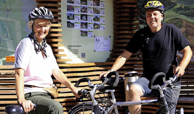 Fahren auf Mountainbikes ab: Brigitte ...rad kostet sechs bis sieben Euro/Tag.   | Foto: heiner fabry