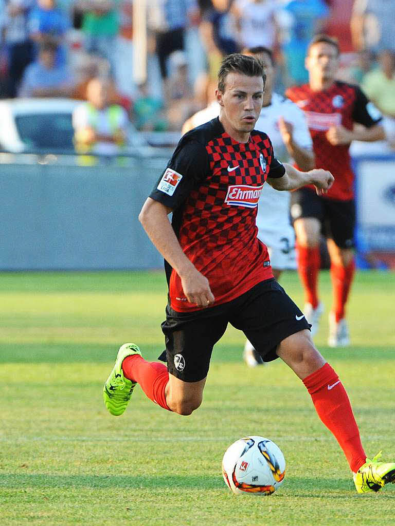 SC Freiburg spielt im Testspiel in Friedrichshafen 0:0 gegen den FC St. Pauli.