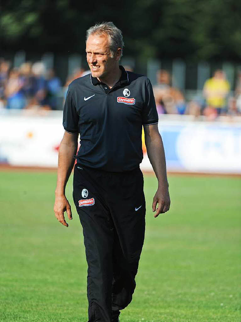 SC Freiburg spielt im Testspiel in Friedrichshafen 0:0 gegen den FC St. Pauli.