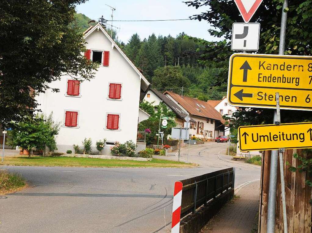 Der Spaziergang durch Schlchtenhaus und Hofen lohnt sich. In beiden Orten finden sich uralte Hfe in groer Zahl.