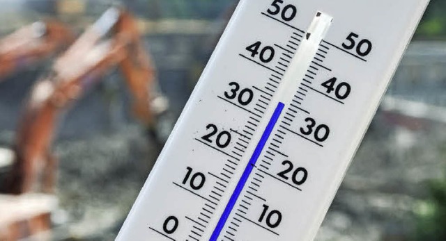 Keine Verschnaufpause: Das Thermometer... nur noch 30 Grad und mehr zu kennen.   | Foto: dpa