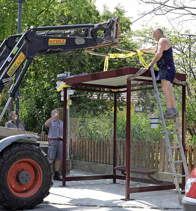 Leiselheim. Das Buswartehaus fr die Bushaltestelle beim Hinteren Brunnen steht.  | Foto: Roland Vitt