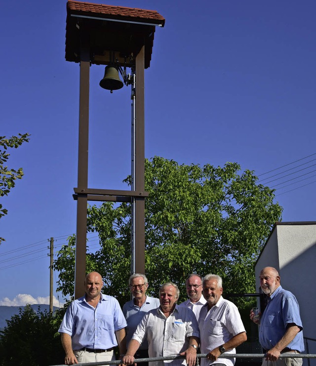 Treffpunkt mit Glockenturm: OB Schlatt...erten Malecker Dorfgemeinschaftshauses  | Foto: Hans Meidhof