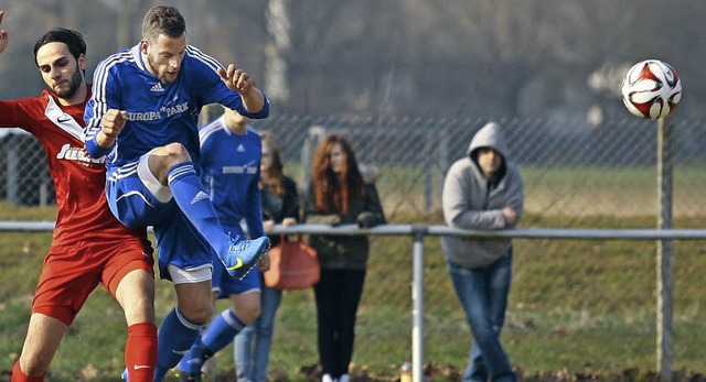 Marc Stubert  (rechts) und der SV Rust haben sich in der Liga etabliert.   | Foto: Archivfoto: Peter Aukthun