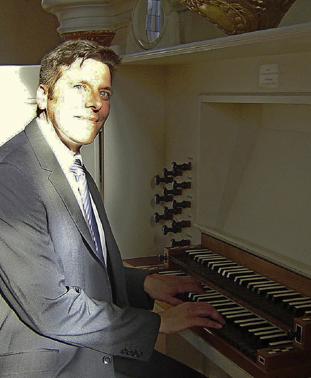 Im Streiflicht: Christoph Bogon an der Orgel in Wies   | Foto: heinz osswald