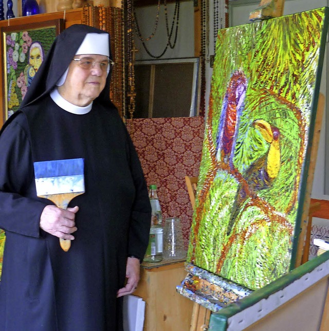 60 Jahre bei den Franziskanerinnen: Di...ata Meyen in ihrem Augsburger Atelier   | Foto: Rasenberger