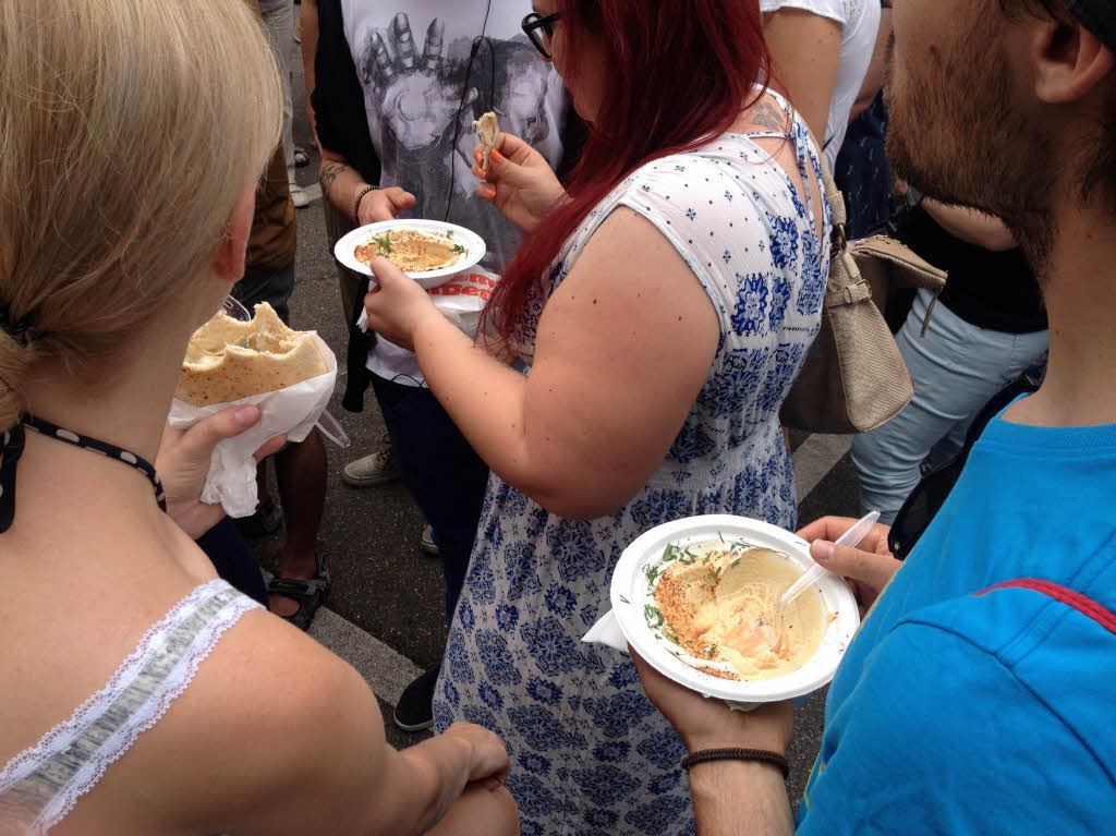 Stimmung und Essen – beides passt auf dem Food-Truck-Festival.