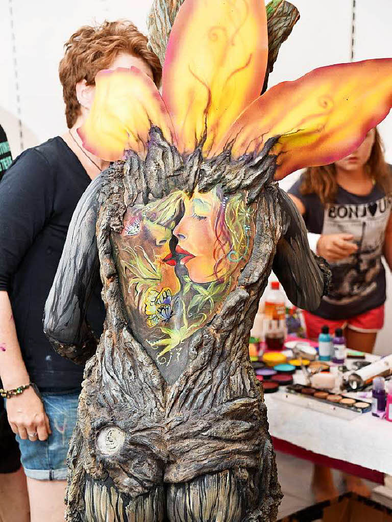 Bunte Eindrcke vom Bodypainting-Festival am Titisee.<?ZP?>
