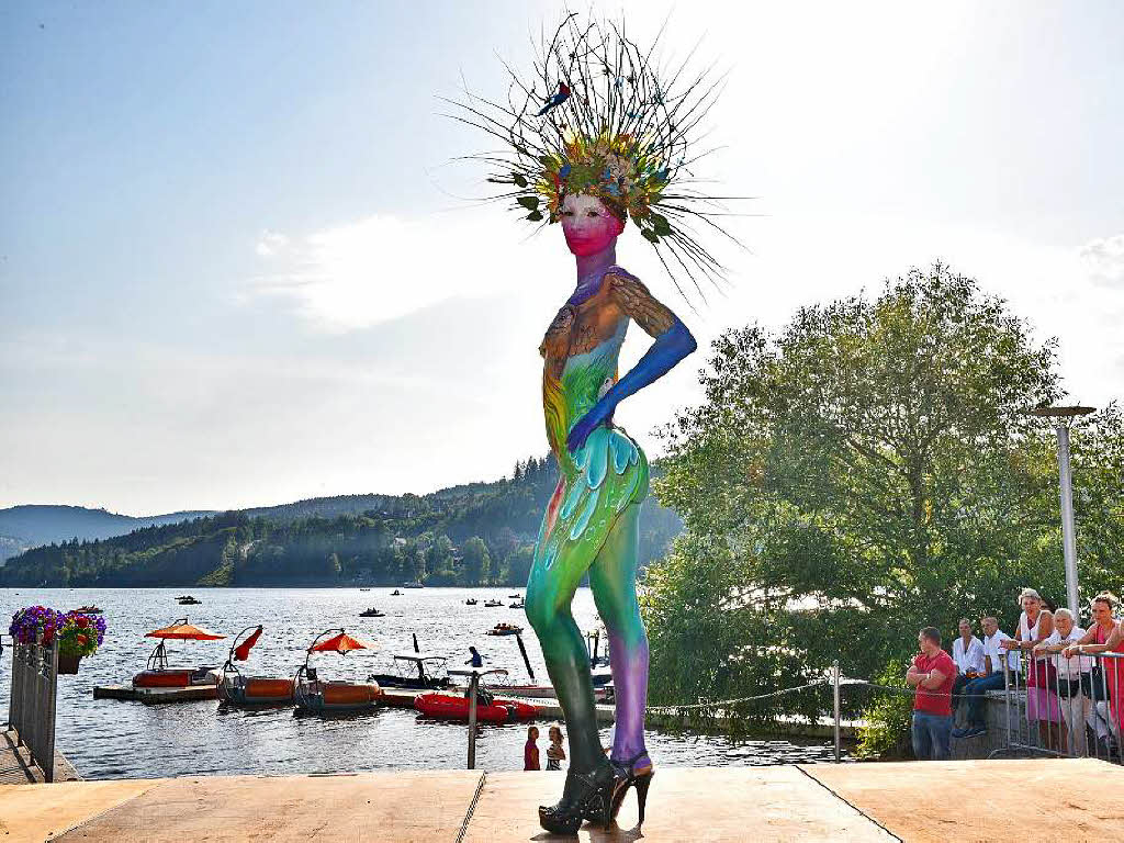 Bunte Eindrcke vom Bodypainting-Festival am Titisee.<?ZP?>
