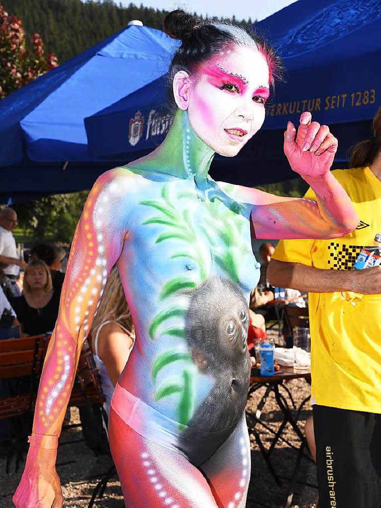 Bunte Eindrcke vom Bodypainting-Festival am Titisee.<?ZP?>
