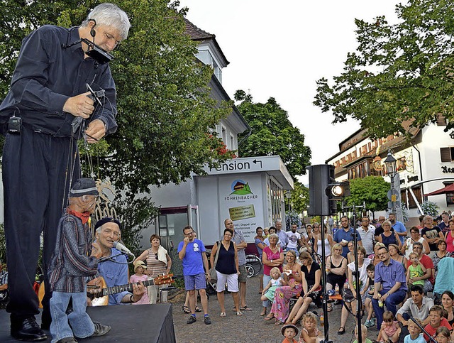 Das &#8222;Klapp-Theater&#8220; unterh...s Ibach im Hotzenwald ins Dreisamtal.   | Foto: Gerhard Lck