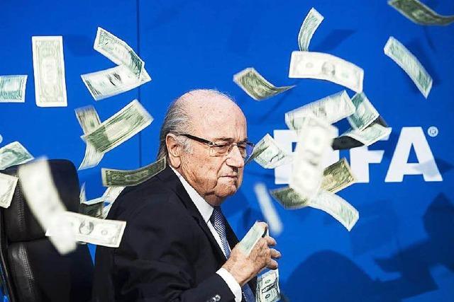 Blatter mit Punktsieg: Nachfolger erst Februar