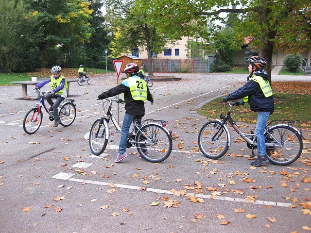 Auf dem Verkehrsbungsplatz   | Foto: Privat