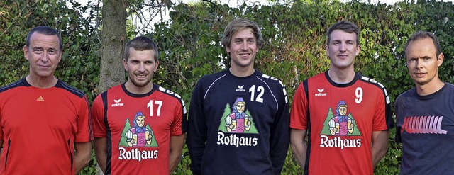 Cheftrainer Thomas Armbruster (rechts)...enerhalt in der Sdbadenliga schaffen.  | Foto: Schimanski