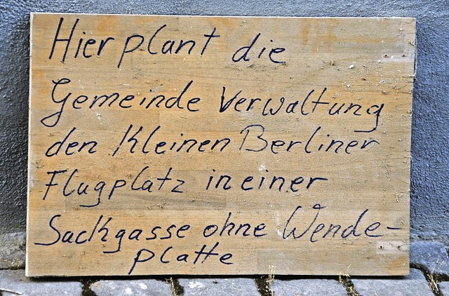 Anonyme Protesttafel in der Btzinger Rankstrae.   | Foto: frietsch