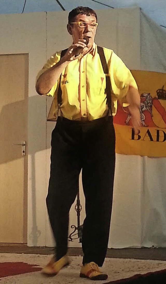 Helmut Dold auf der Bhne beim Sommerfest des Horbener Musikvereins.   | Foto: Jacqueline Grundig