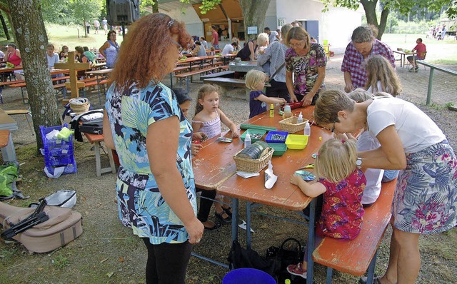 Auch die Frbelkinder mischten munter ...Gemeindefest auf dem Hsinger Msler.   | Foto: Winter