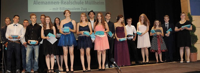 Die Preistrger bei der  Abschlussfeier der Alemannen-Realschule Mllheim.   | Foto: Privat