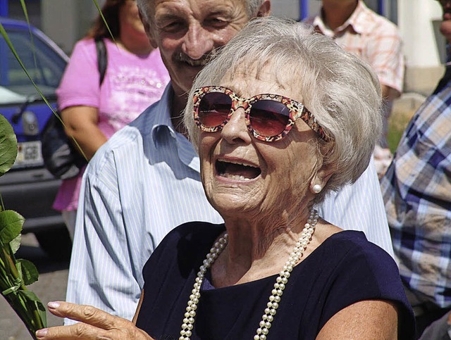 Gut aufgelegt zeigte sich Erna Gabath ...Fest zu ihrem 90. Geburtstag verband.   | Foto: kati wortelkamp
