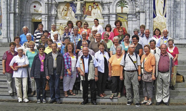 Die Gruppe aus dem Wiesental in Lourdes   | Foto: zvg
