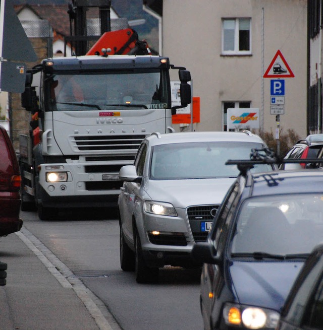 Lkw sollen  aus Altweil mglichst  herausgehalten werden.   | Foto: Lauber