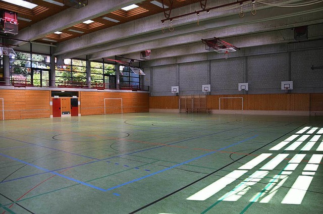 In dieser Sporthalle sollten nach dem ...Landratsamtes Flchtlinge unterkommen.  | Foto: Jonas Hirt