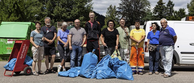 Insgesamt fllten die Teilnehmer bei d... zwei Scke ganz und fnf zur Hlfte.   | Foto: Gabriele Zahn