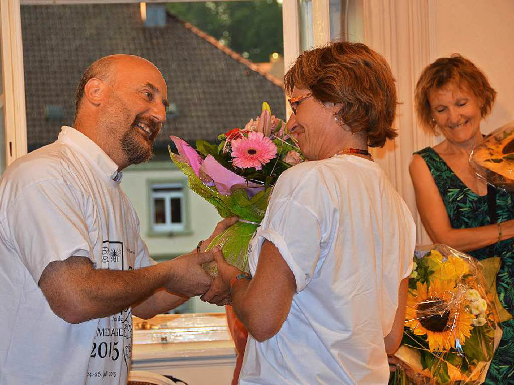 Blumen gab’s fr Claudia Scharf.