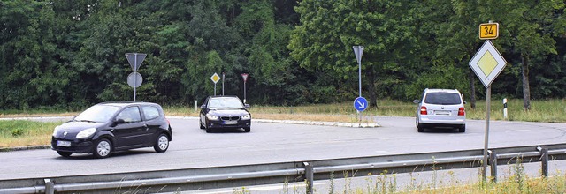 Bleibt noch etwas lnger eine Gefahren...ung in die B34 Richtung Bad Sckingen   | Foto: Schmidt